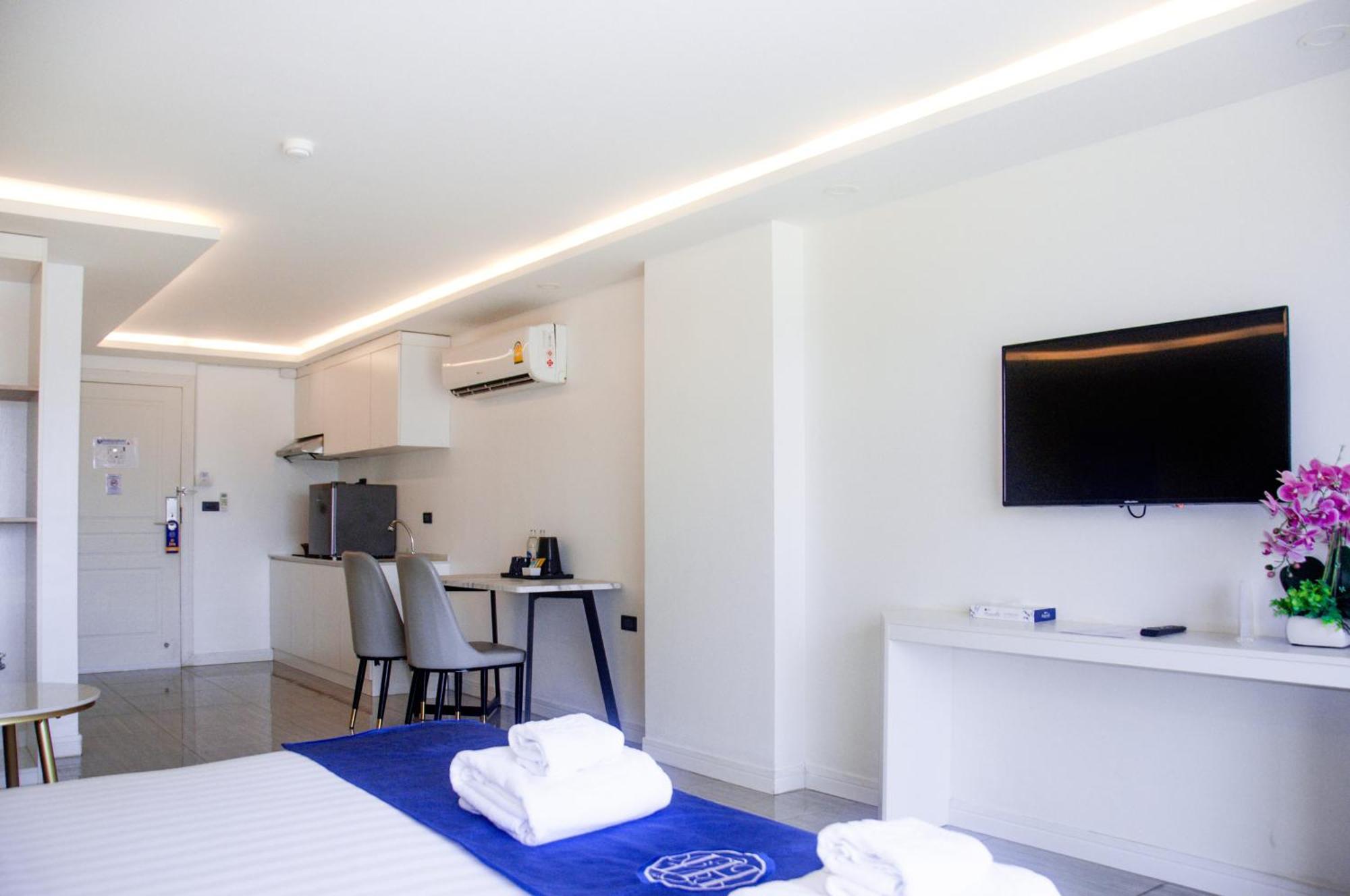 Ht9 Hotel Csomtien-part Kültér fotó