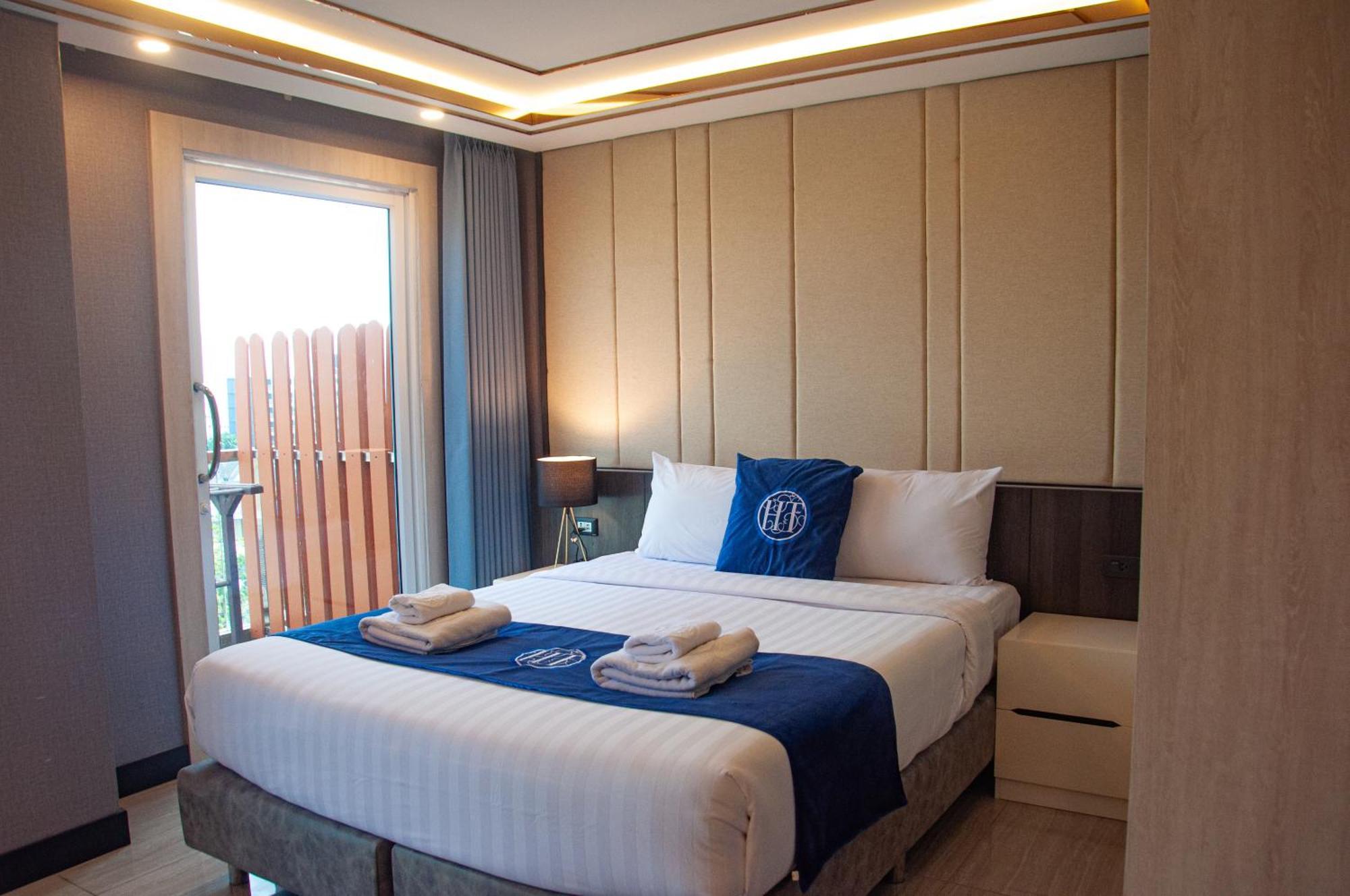 Ht9 Hotel Csomtien-part Kültér fotó