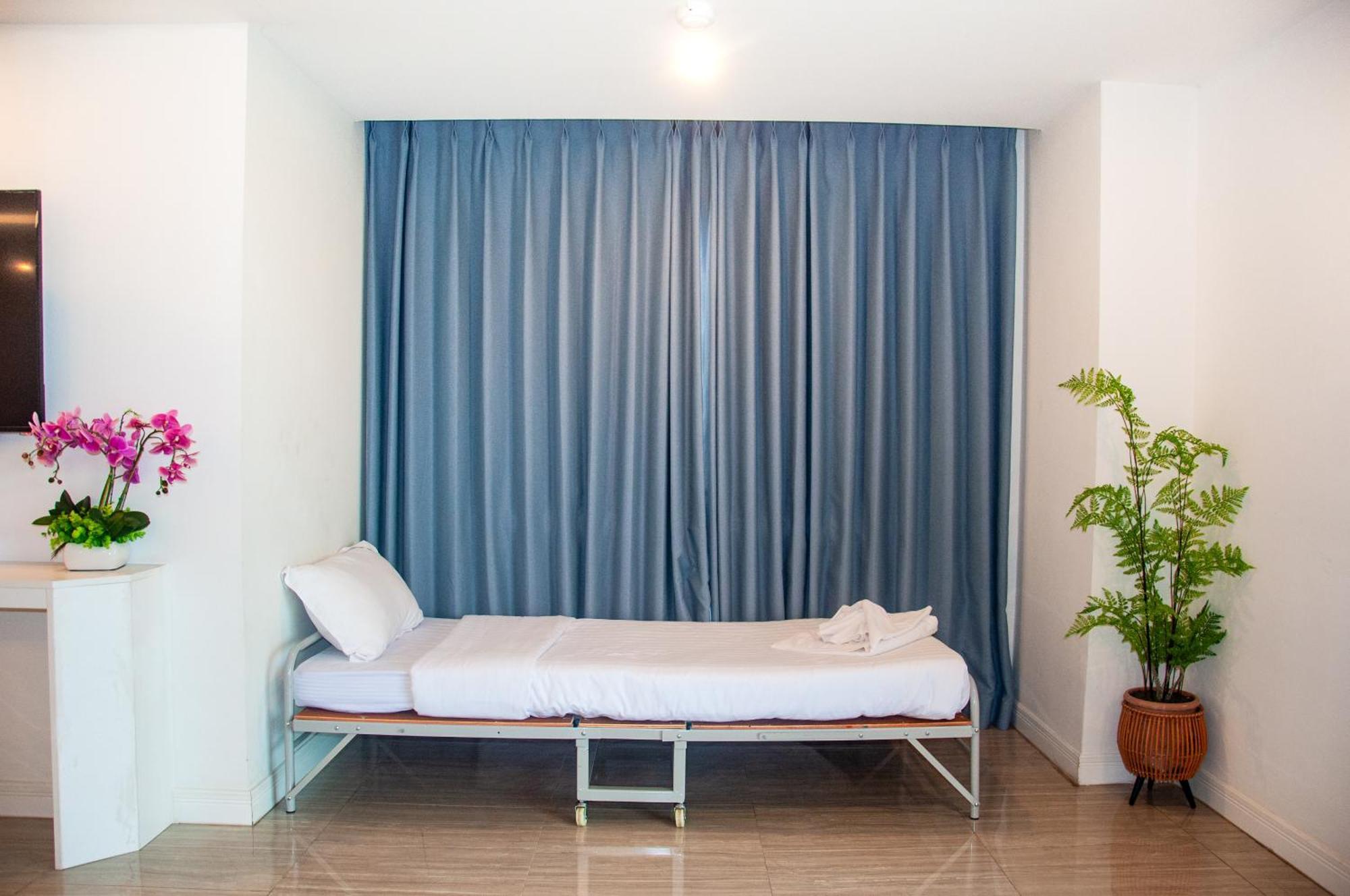 Ht9 Hotel Csomtien-part Kültér fotó