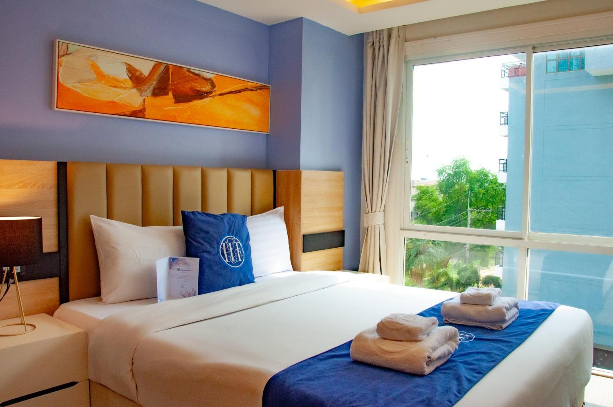 Ht9 Hotel Csomtien-part Kültér fotó